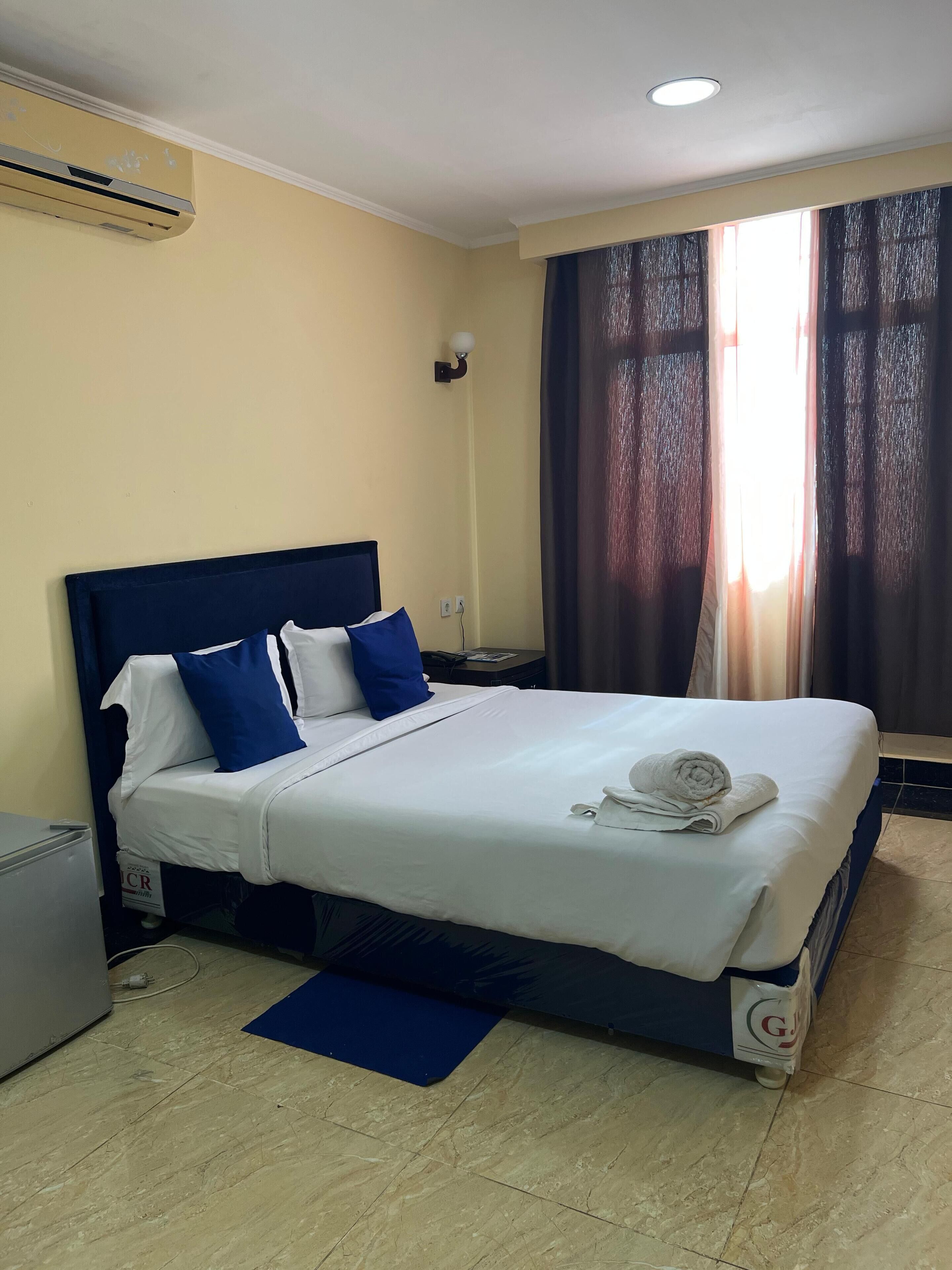 Double Room | Egyptian cotton sheets, premium bedding, down comforters, in-room safe