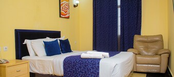 HOTEL LLAELL