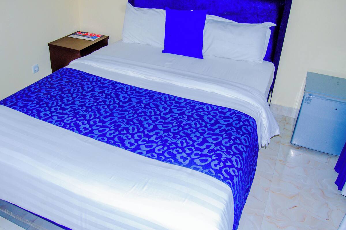 Kamar Klasik | Seprai katun Mesir, seprai premium, selimut bulu angsa, dan brankas