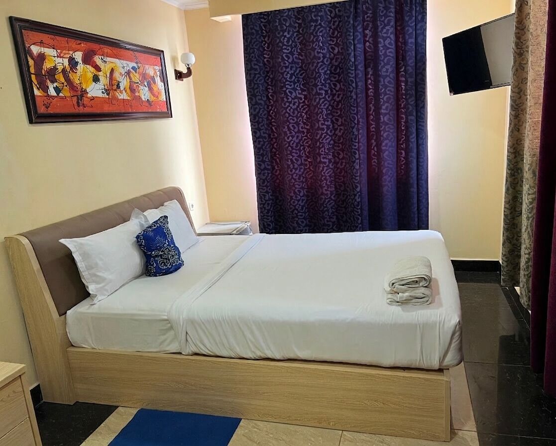 Double Room | Egyptian cotton sheets, premium bedding, down comforters, in-room safe