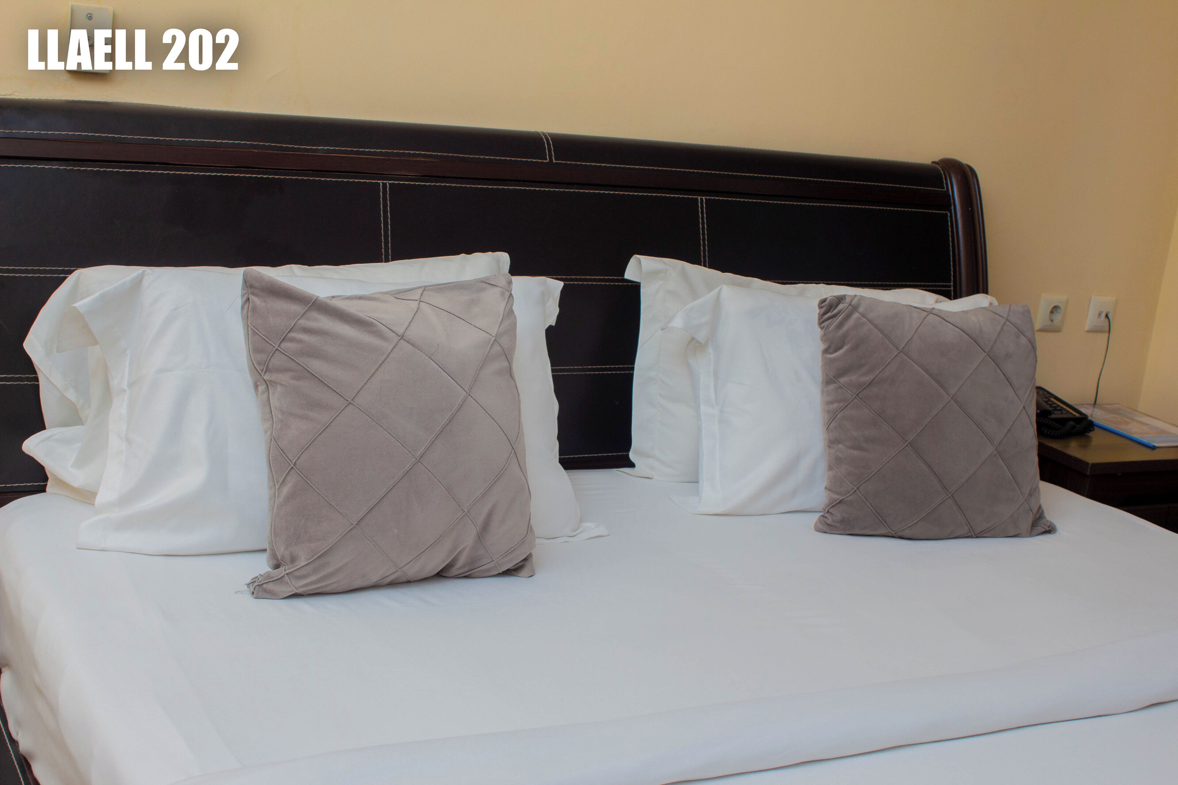 غرفة بريميم | ملاءات من القطن المصري وأغطية فراش متميزة وألحفة محشوة بالريش