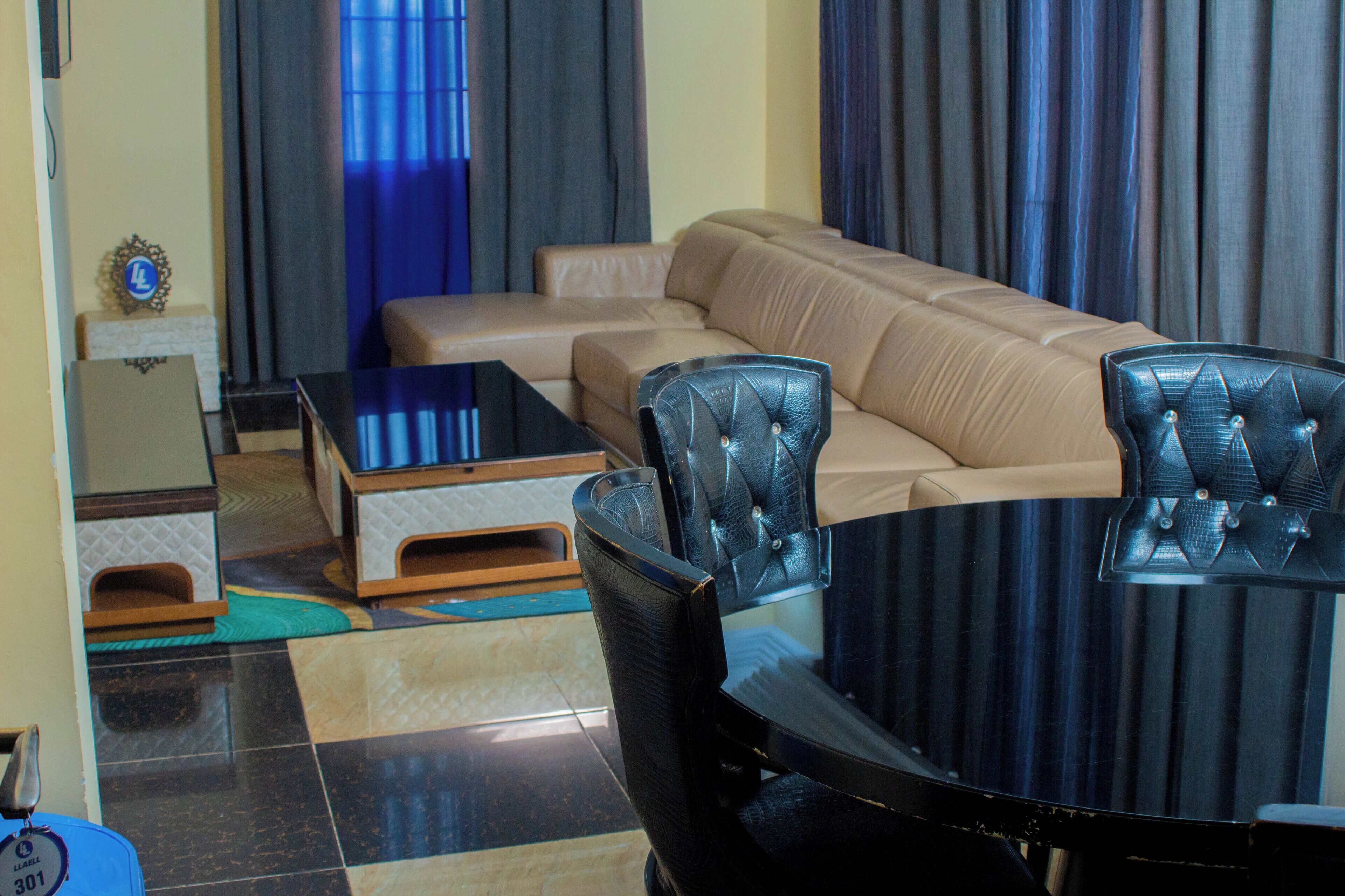 Kamar Deluks, pemandangan kota | Seprai antialergi, brankas, ruang kerja ramah laptop, dan Wi-Fi gratis