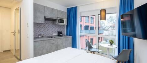 1 chambre, bureau, Wi-Fi, draps fournis