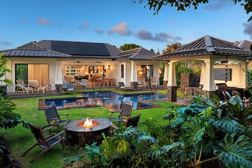 Hale Ohana Hauoli: Spacious, Charming Kukui'ula Villa w/Geometric Pool+Spa!