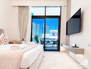 مكواة/لوح كي وملاءات أسرّة