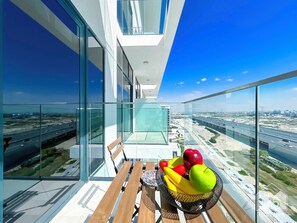 Apartment (0 Bedroom) | Interior - Balcony Studio Haven in Riviera (Dubai)