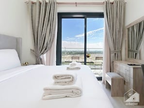 Apartment (0 Bedroom) | Interior - Balcony Studio Haven in Riviera (Dubai)