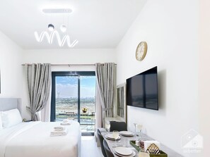 Apartment (0 Bedroom) | Front of property - Balcony Studio Haven in Riviera (Dubai)