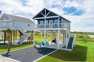 House, 2 Bedrooms | Exterior