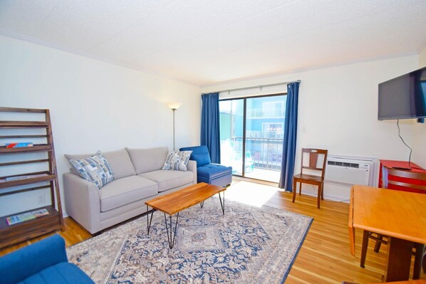 Condo, 1 Bedroom | Living area | Streaming services - Coral Reef 311 1 Bedroom Condo (Ocean City)