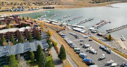 A106 Lake Cliffe 2 Bedroom Condo