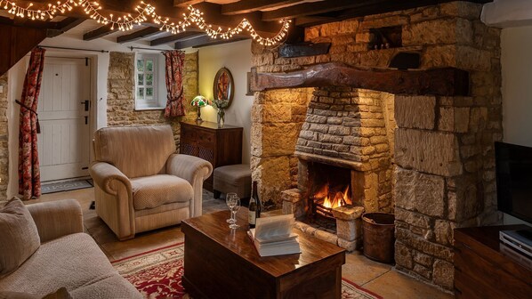 TV, fireplace, DVD player