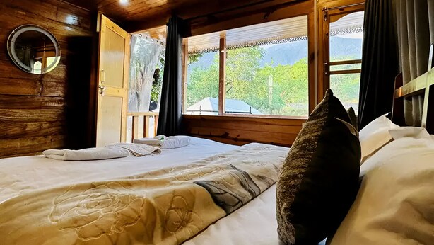 Luxury Ağaç Ev, Veranda, Dağ Manzaralı | Odadan manzara