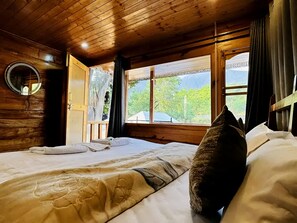 Casa de lujo en un árbol, patio, vistas a la montaña | Vistas desde la habitación