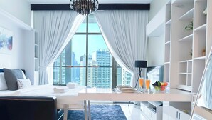 Unclassified image, 3 of 43, button - Contemporary Studio With City View in Business Bay (Dubai)