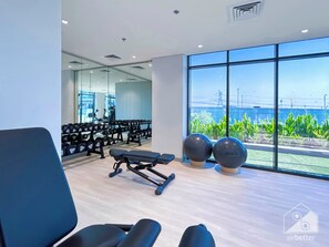 Fitness facility - Luxury 1BR With Balcony in Azizi Riviera (Dubai)