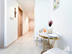 Apartment (0 Bedroom) | Interior - Studio in Azizi Riviera: Comfort and Convenience (Dubai)