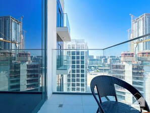 Apartment (0 Bedroom) | Interior - Studio in Azizi Riviera: Comfort and Convenience (Dubai)