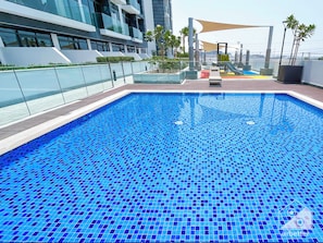Pool - Azizi Riviera: Elegant Studio With Great Amenities (Dubai)