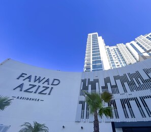 Apartment (0 Bedroom) | Interior - Breath Taking Studio With Balcony & Stunning Views (Dubai)