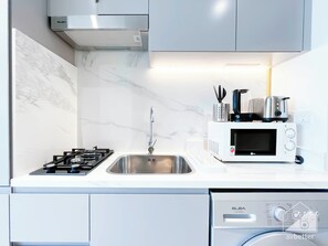 Interior - Breath Taking Studio With Balcony & Stunning Views (Dubai)