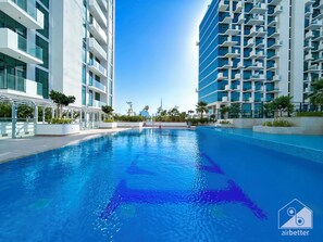 Apartment (0 Bedroom) | Interior - Breath Taking Studio With Balcony & Stunning Views (Dubai)