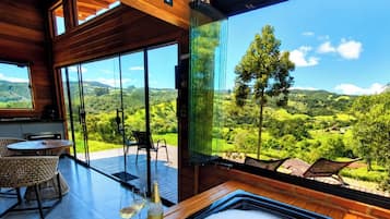 Cabin | Private spa tub