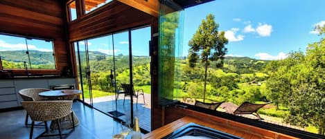 Cabin | Private spa tub