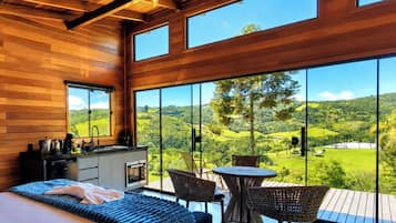 Cabin | Premium bedding, WiFi (free), bed sheets