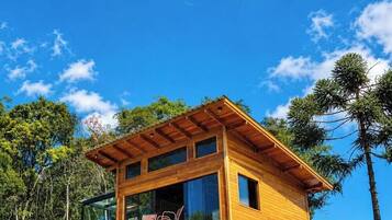 Cabin | Exterior