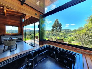 Honeymoon Cabin, Jetted Tub, Mountain View | Interior - Cabana Bad Wolf - Rancho Queimado (Rancho Queimado)