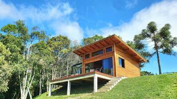 Hytte til brudepar - boblebad - bjergudsigt | Udendørsområde