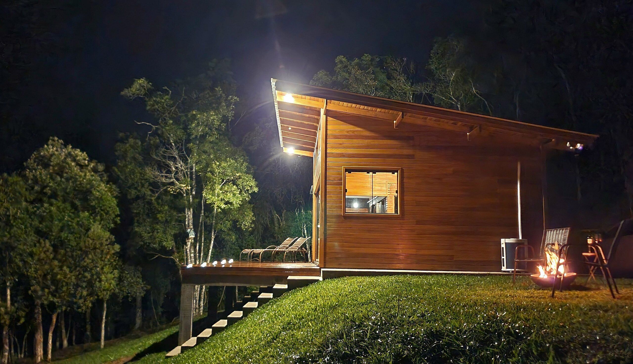 Cabane Lune de Miel, baignoire à jets, vue montagne | Extérieur