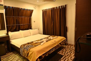 Free WiFi, bed sheets - Hotel Coral Digha (Kanthi)