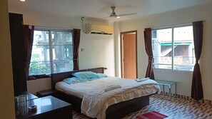 Luxury Double Room, City View | Free WiFi, bed sheets - Hotel Coral Digha (Kanthi)