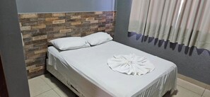 Laptop workspace, free WiFi - Hotel Itaverá ll (Presidente Prudente)