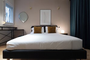 Apartment, Patio (2 Bedrooms) | 2 bedrooms, iron/ironing board, bed sheets - Stay U-nique Apartment Gran Via IV (Barcelona)