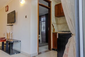 Interior - The City Oasis Bakuli, Kampala, 10 Mins walk to Downtown Kampala. (Kampala)