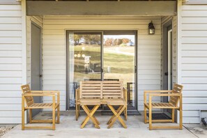 Exterior detail - Royal Ridge – Modern Condo for 4 (Branson)