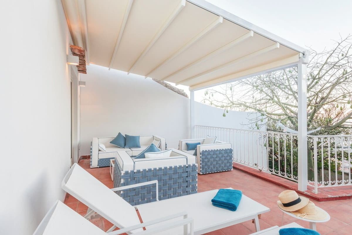 Comfort studio, uitzicht op zee | Terras