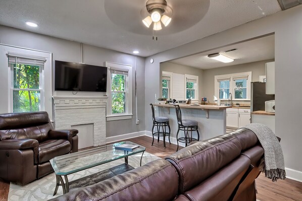 Living area - The VA Villa- VA Med Center/USC/Ft. Jackson (Columbia)