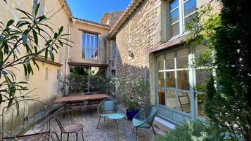 Restauration extérieure