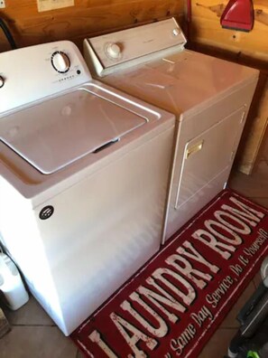 Laundry room - Cottonwood Creek Cabins - Entire Site (Alpine)