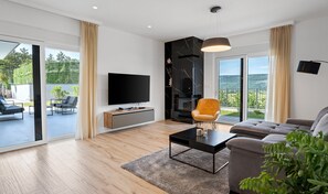 Tv, videospil, bordtennisbord