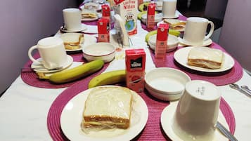 Free daily continental breakfast