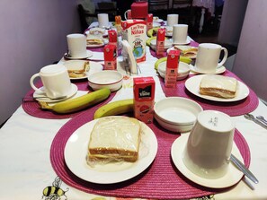 Free daily continental breakfast