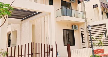 Charming 3-bedroom villa with Private Pool, AC, and WiFi near Mahabalipuram