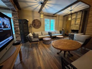 House, 5 Bedrooms, Fireplace, Mountain View | Living area - Villa Adis Borovets Mountain & Luxury (Samokov)