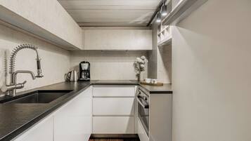 高級公寓, 城市景觀 | 私人小型廚房 | 電熱水壺