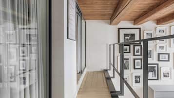 高級公寓, 城市景觀 | 起居區 | 平面電視